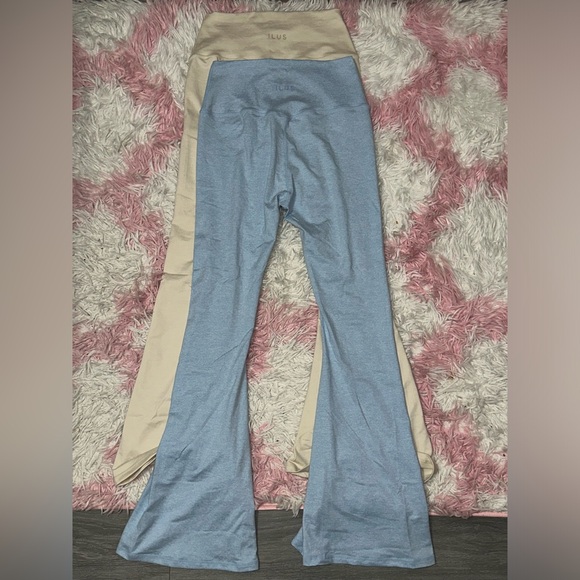 Ilus label bundle CINCHED CROSS OVER FLARE LEGGINGS - Picture 2 of 5